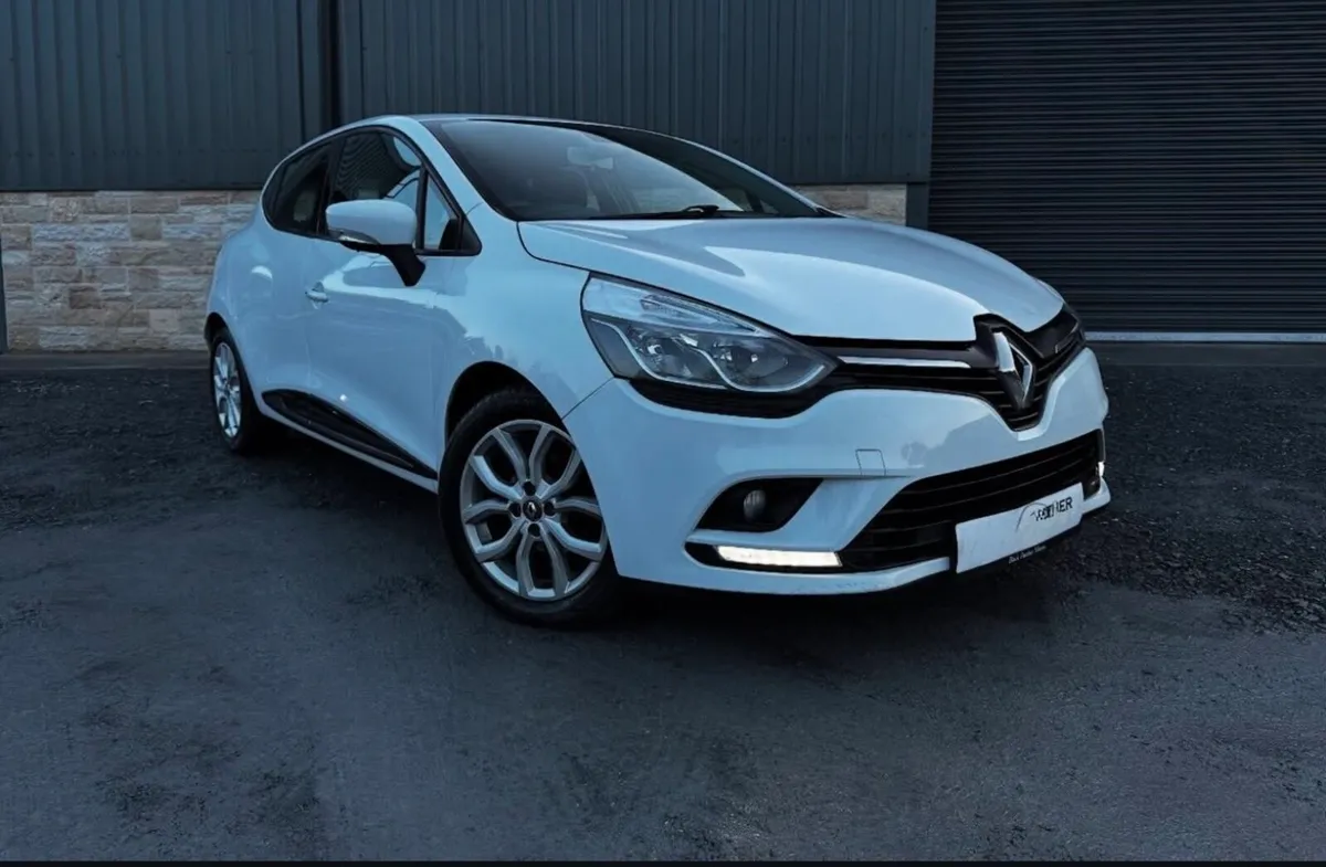Renault Clio 1.5 DCI NAV pack - Image 1