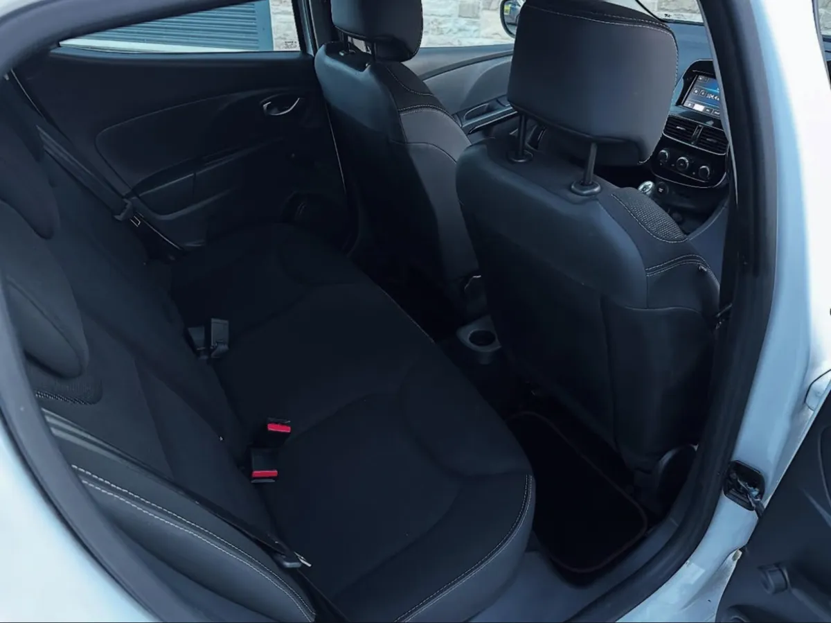 Renault Clio 1.5 DCI NAV pack - Image 4
