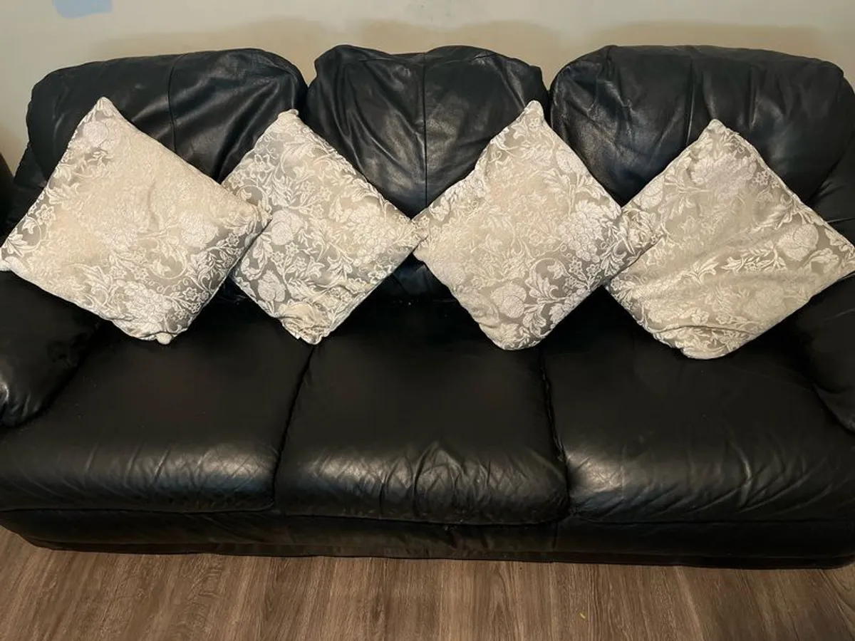 3 piece suite - Image 1