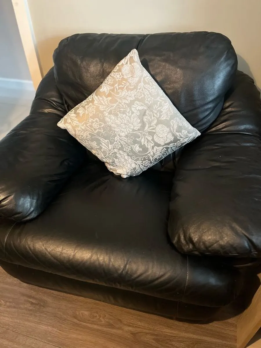 3 piece suite - Image 2