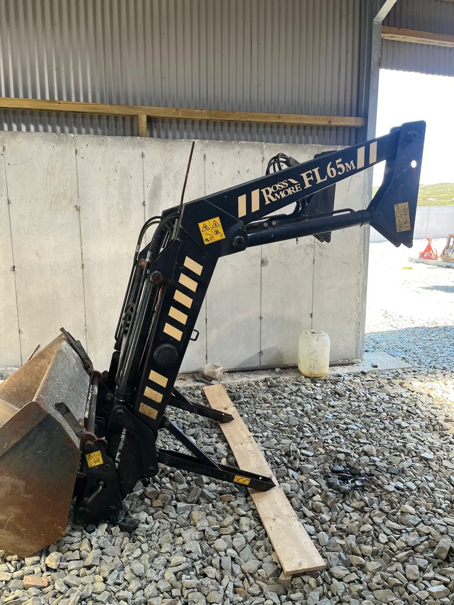 Rossmore front loader - Image 1