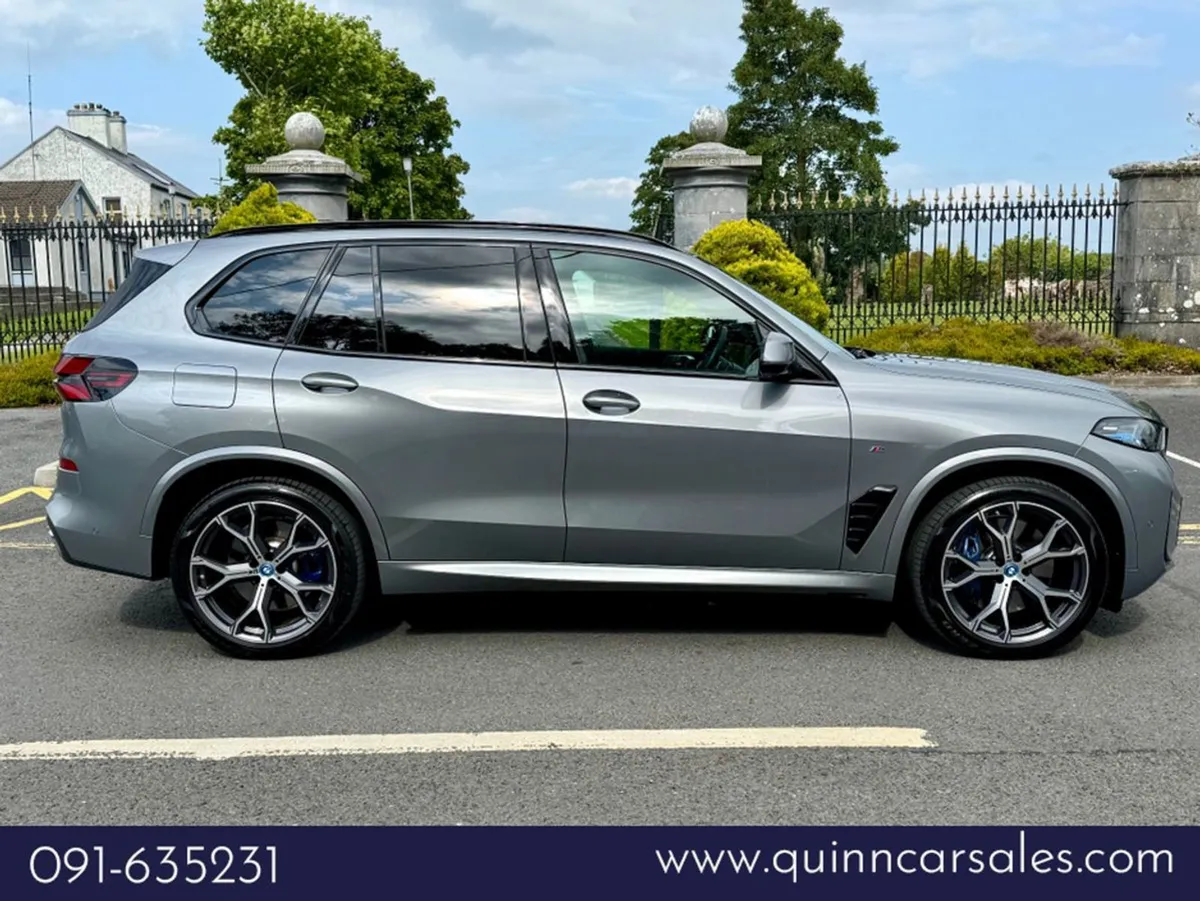 BMW X5 50e M-sport X-drive pan Roof - Image 2