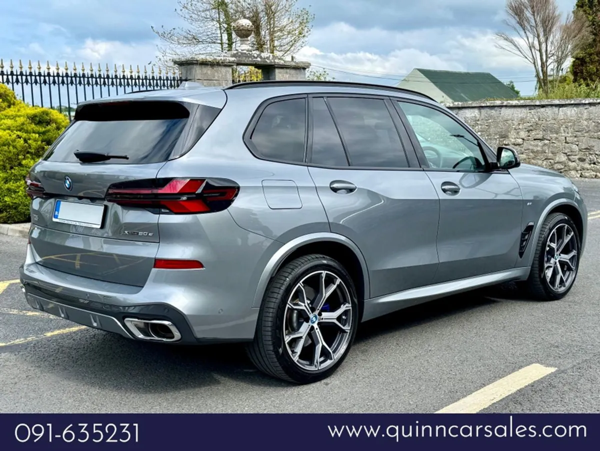 BMW X5 50e M-sport X-drive pan Roof - Image 3