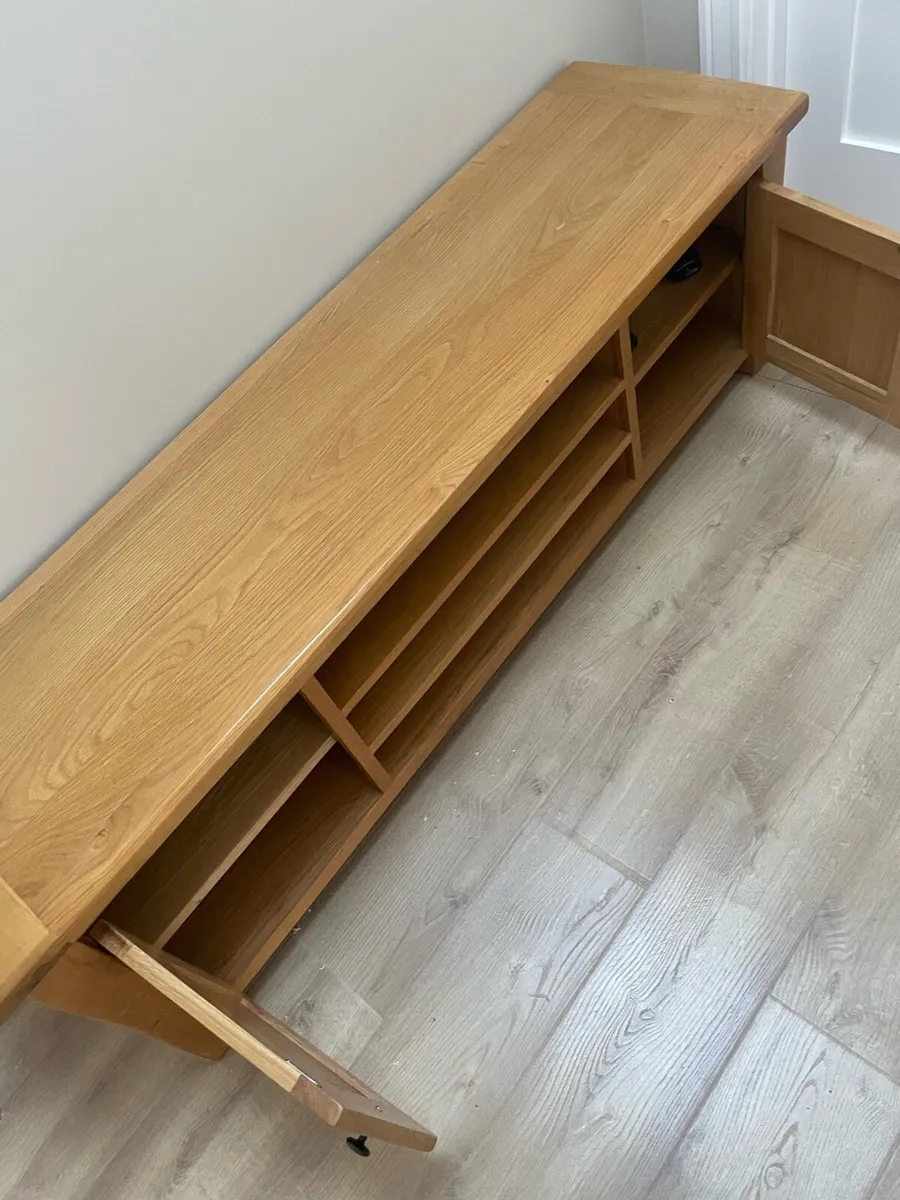 TV unit - Image 2