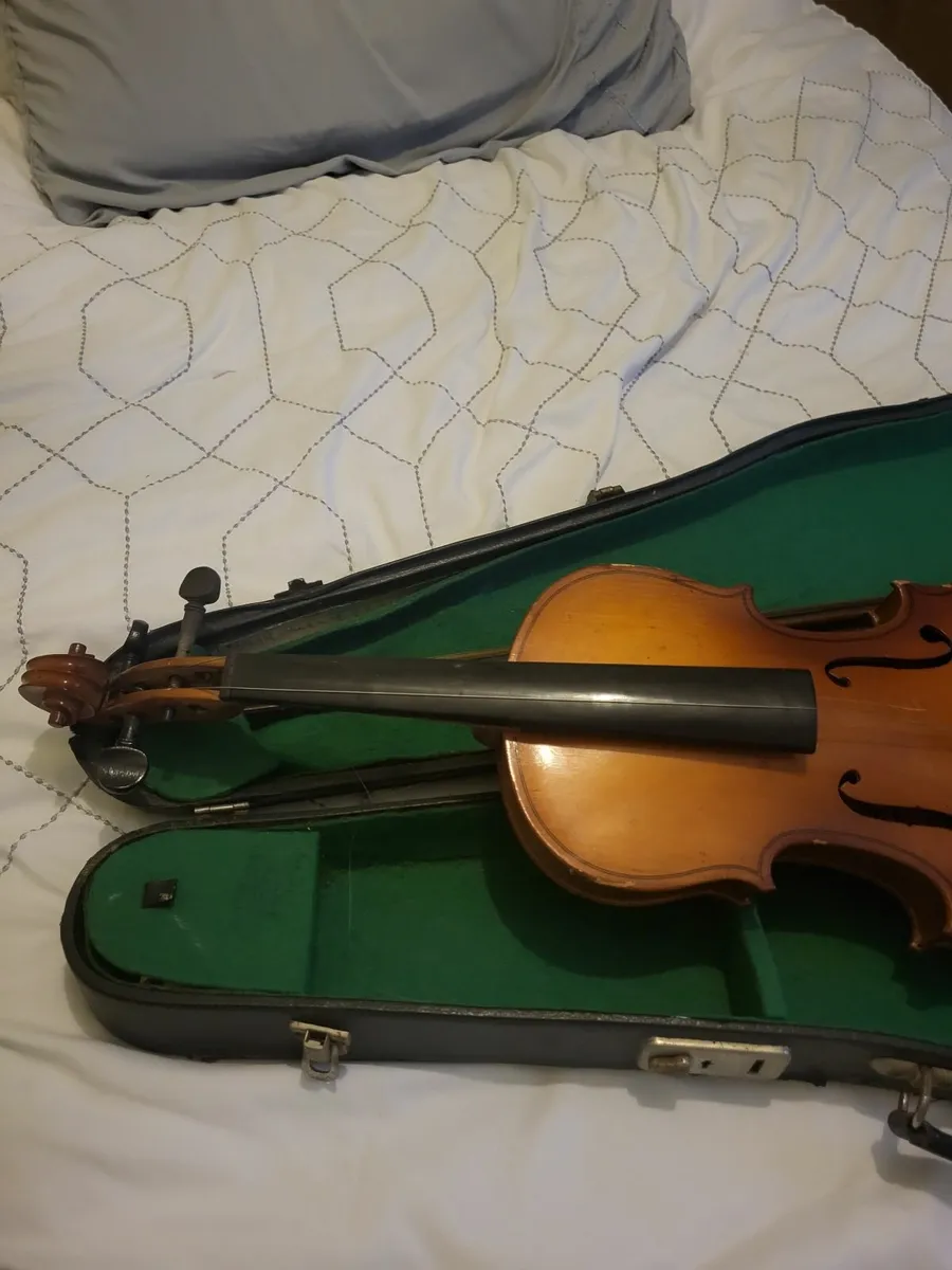 Violin - Image 2