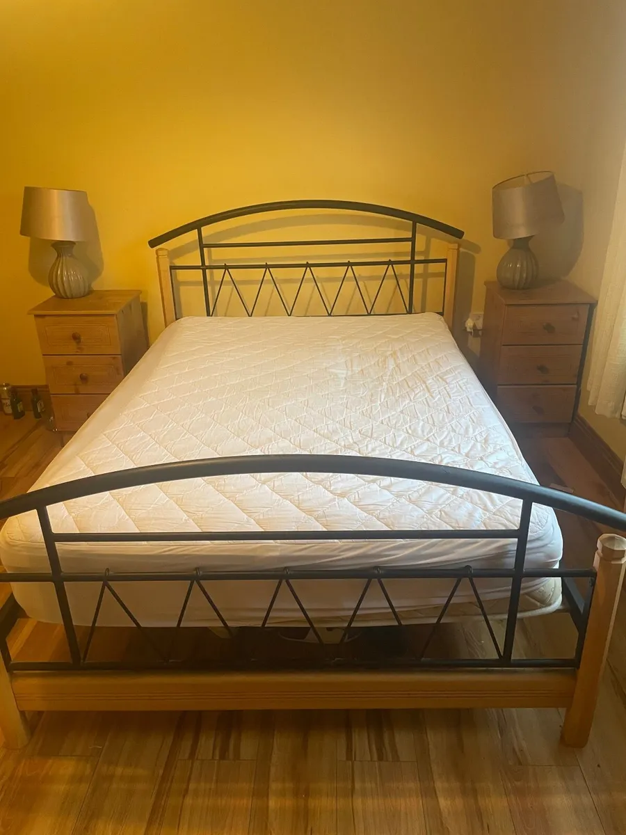 Bed - Image 1