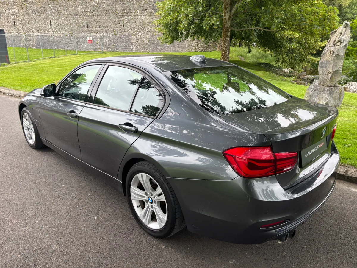 BMW 330e PHEV with low mileage - Image 2