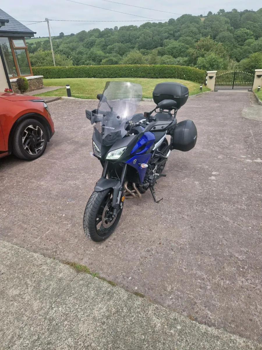 Tracer 900 - Image 2