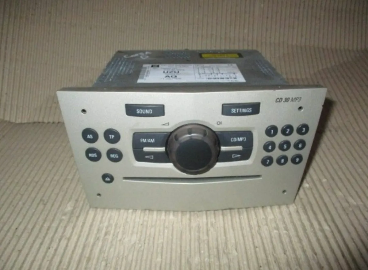 Opel Corsa D Radio - Image 1