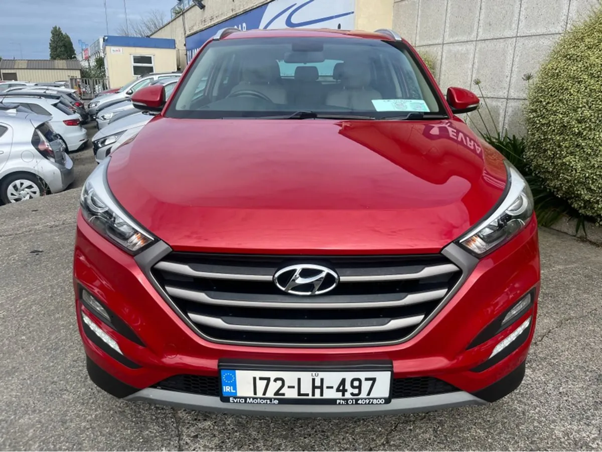 Hyundai Tucson Automatic 4WD Executive 2.0 Diesel - Image 2