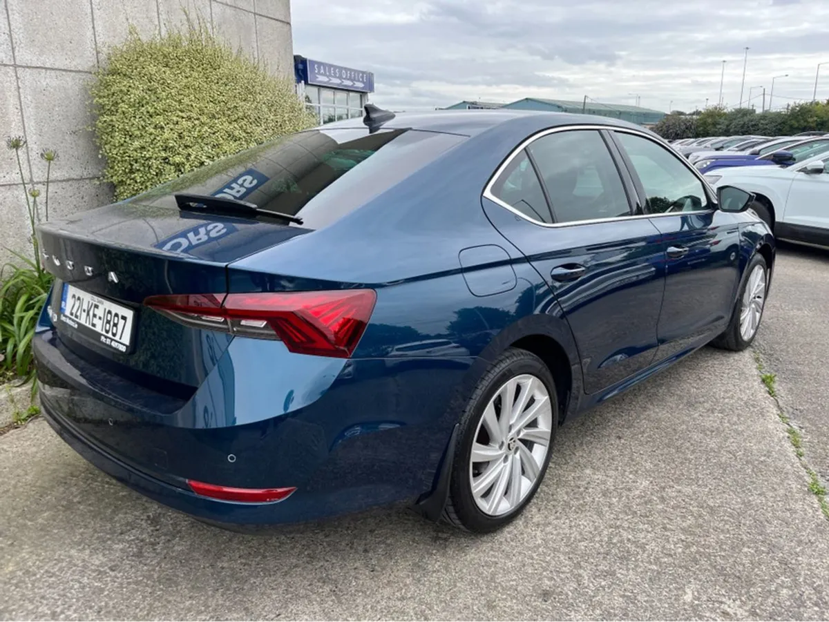 Skoda Octavia Style 2.0 TDI Diesel //high Spec//r - Image 4