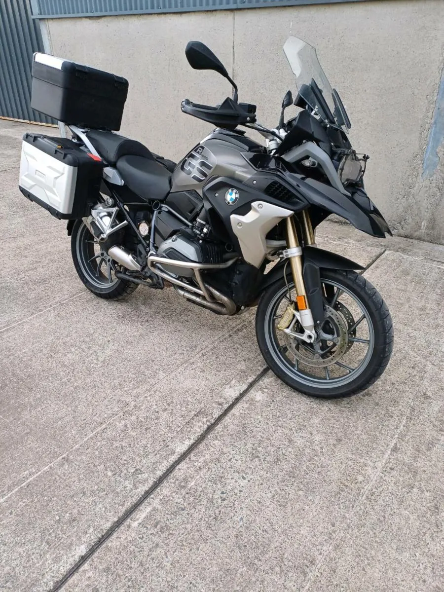 BMW R1200GS  low km's - Image 2