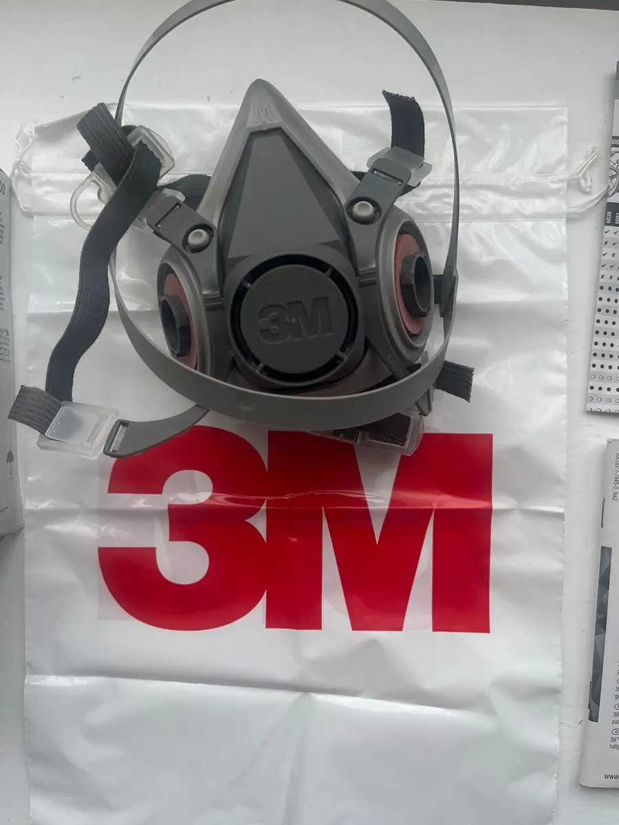 New 3M reusable half mask 6000 - Image 3
