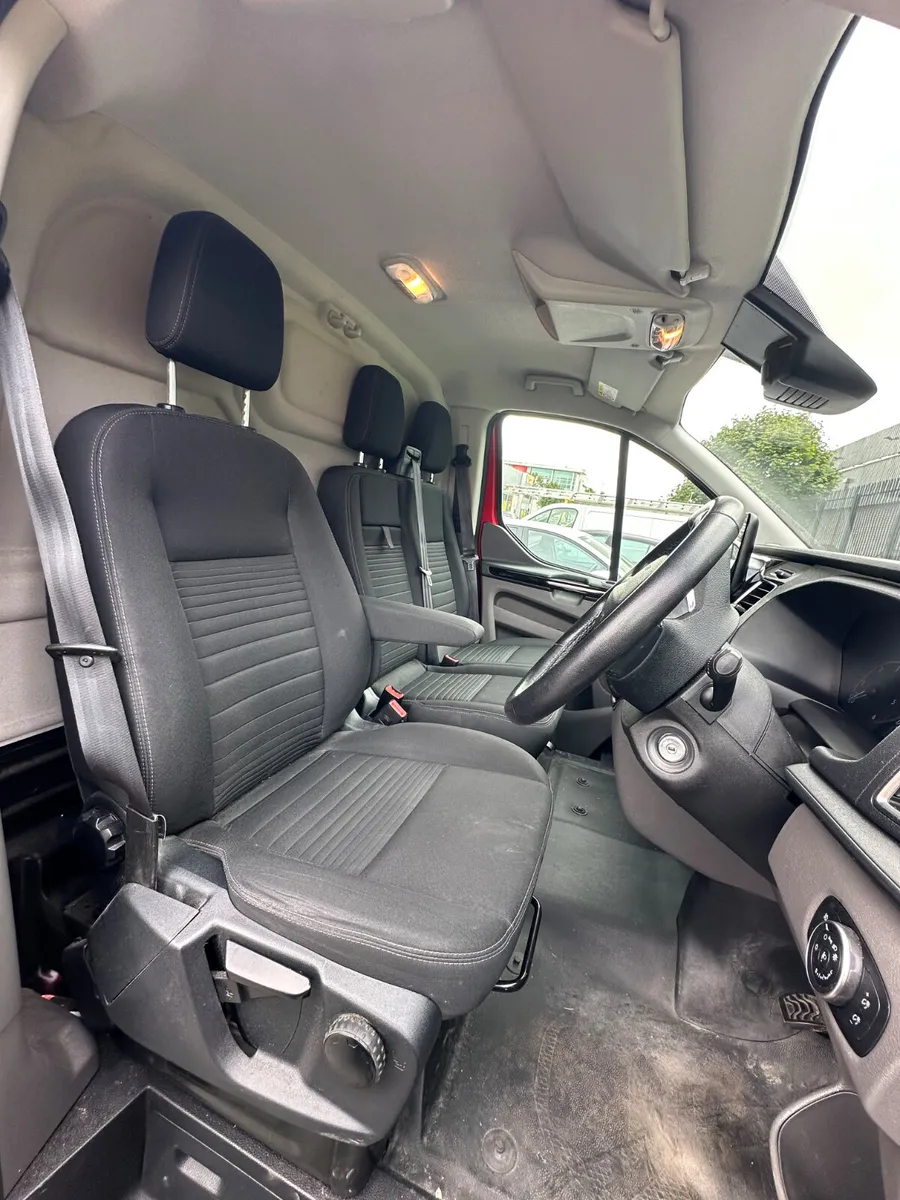 2019 Ford Transit Custom Limited Edition - Image 2