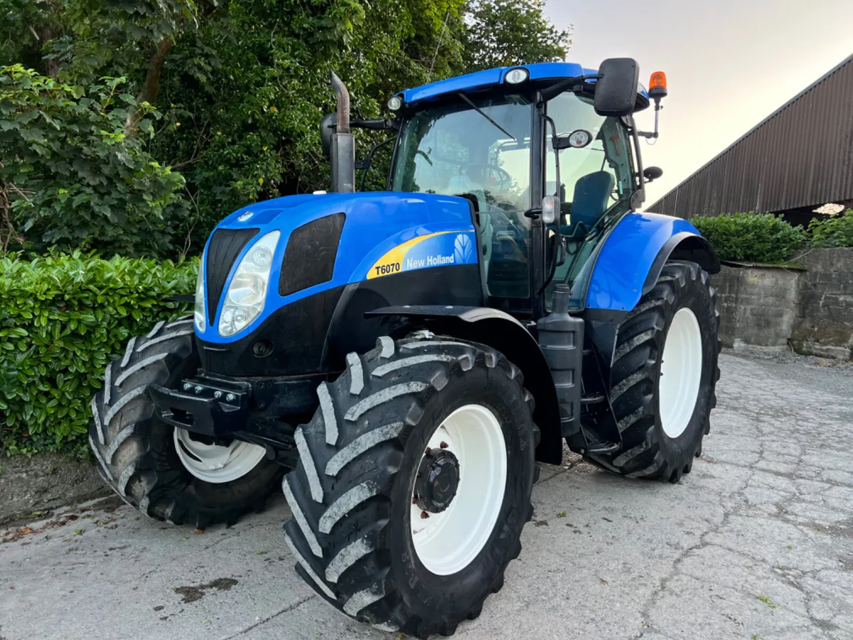 2011 New Holland T6070 - Image 1