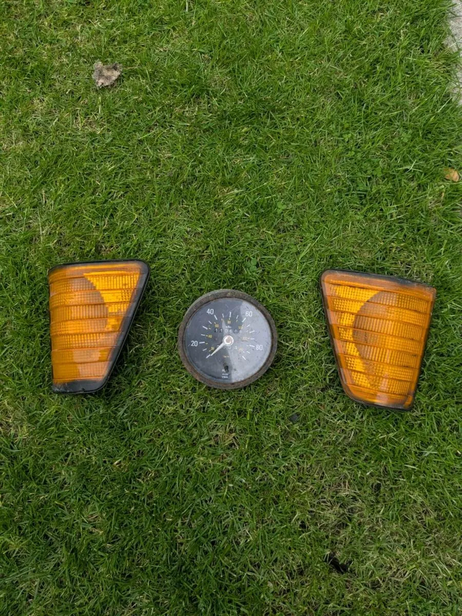 Morris Minor - car parts - Image 3