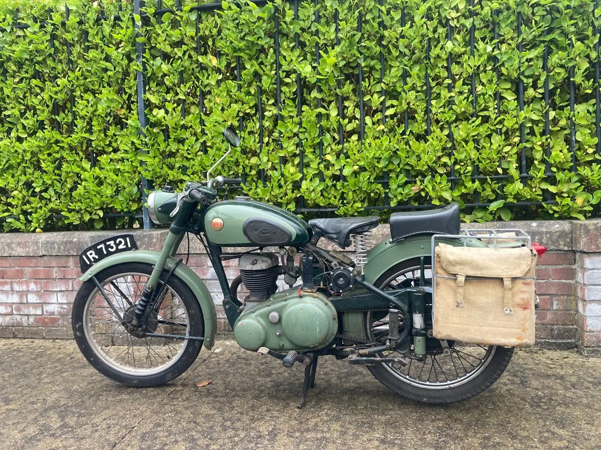 1955 BSA C10L - Image 2