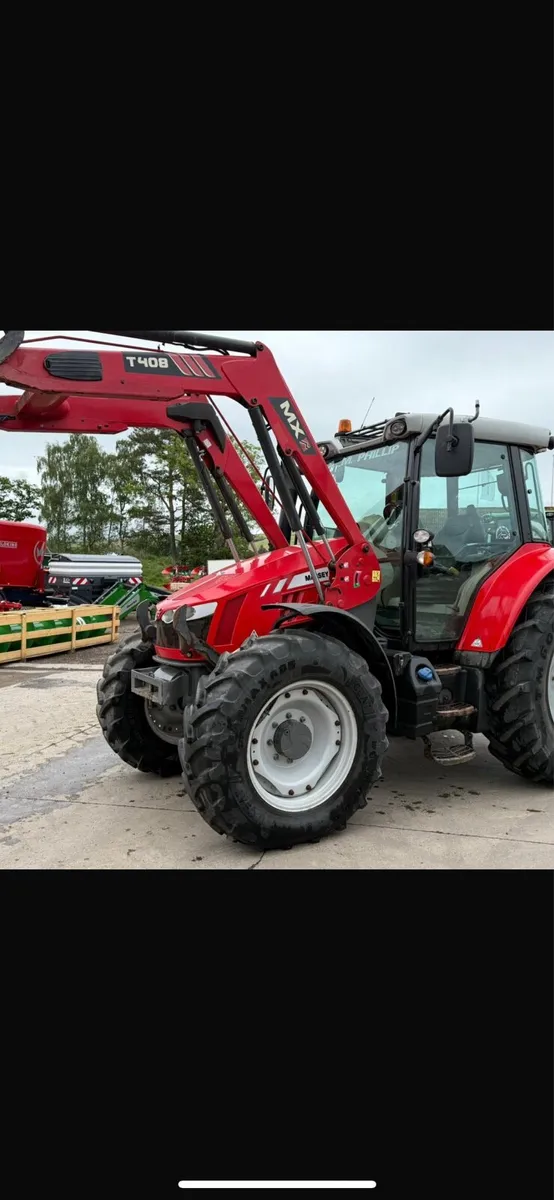 Massey Ferguson 5713sL 2017 - Image 1