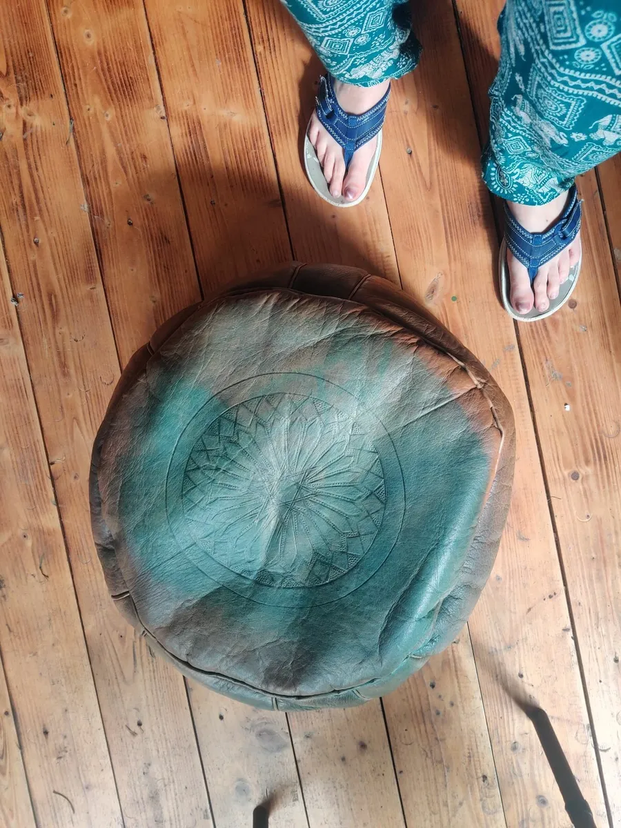 Leather bean bags from Morocco - Image 3
