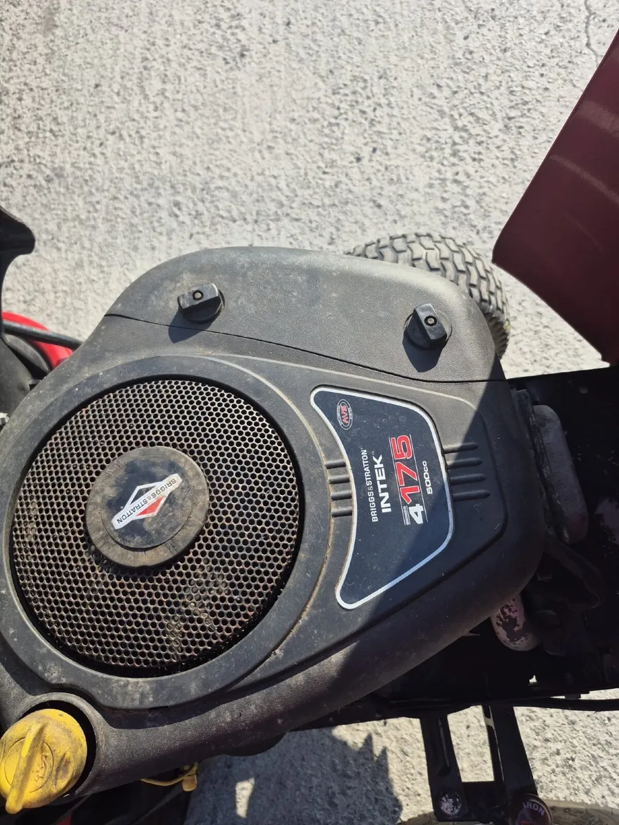 Snapper Ride on Lawnmower - Image 3