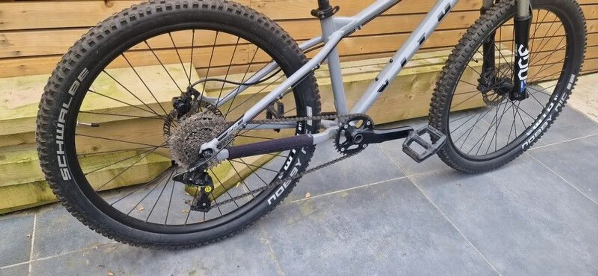 Vitus Nucles 26in Kids MTB - Image 2