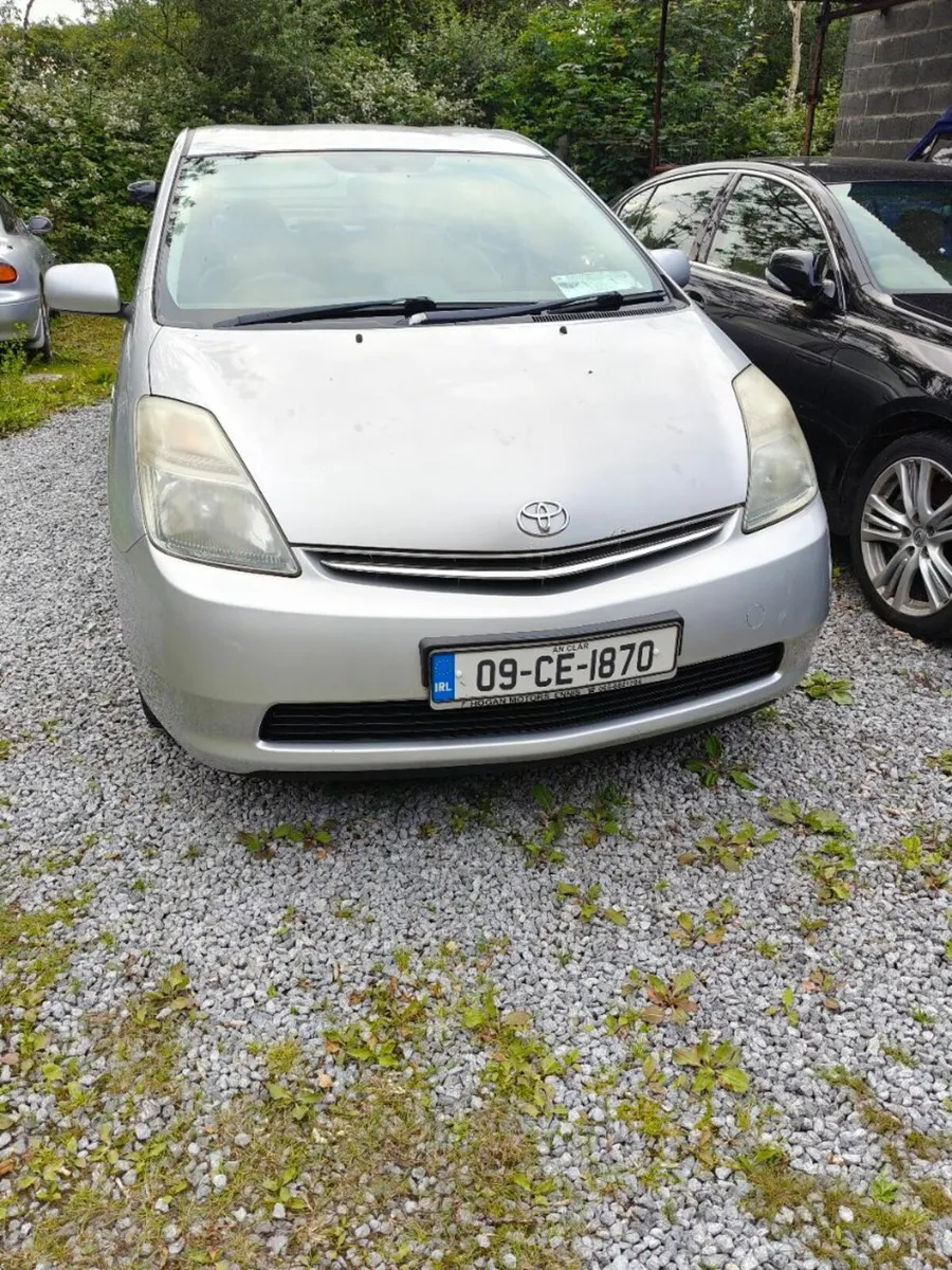 Toyota Prius 2009 very low km - Image 2