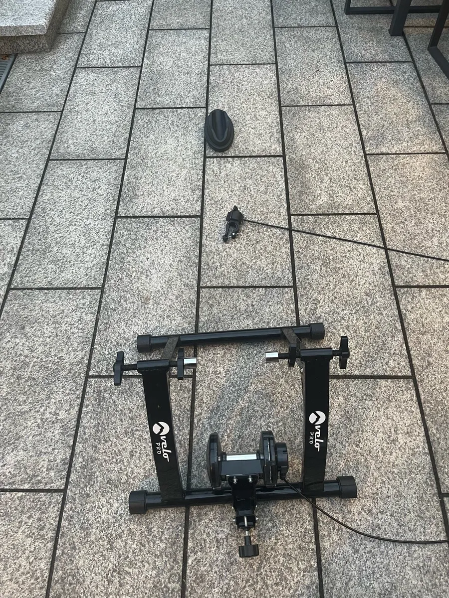 Velo Pro Turbo Bike Trainer - Image 3