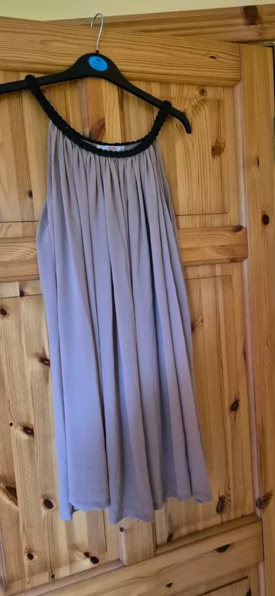 Maternity dress - Image 2