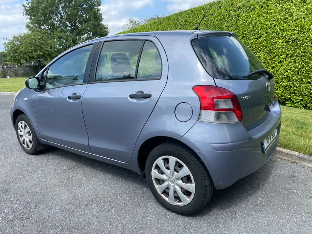 Toyota Yaris 2010 - Image 3