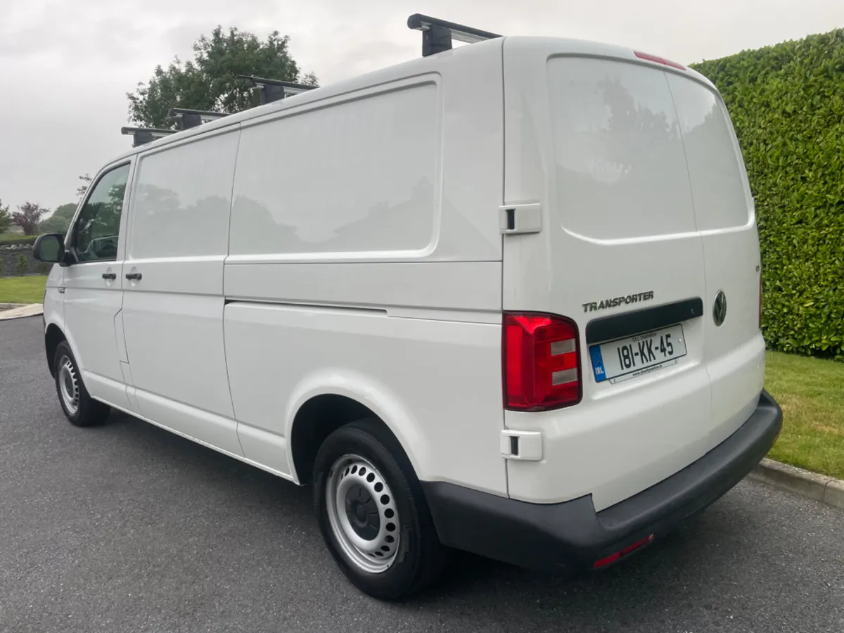 Volkswagen Transporter 2018 - Image 3