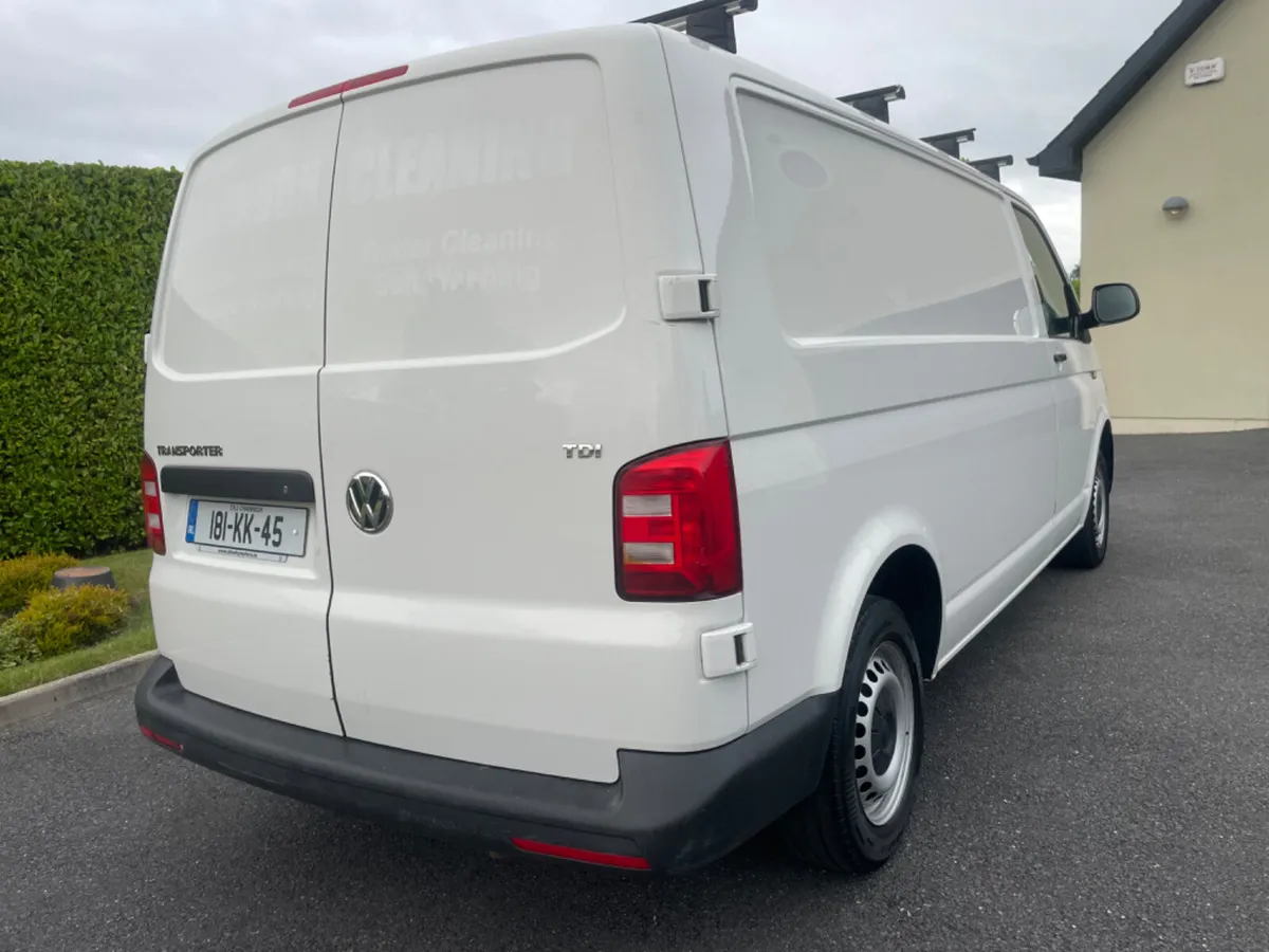 Volkswagen Transporter 2018 - Image 4
