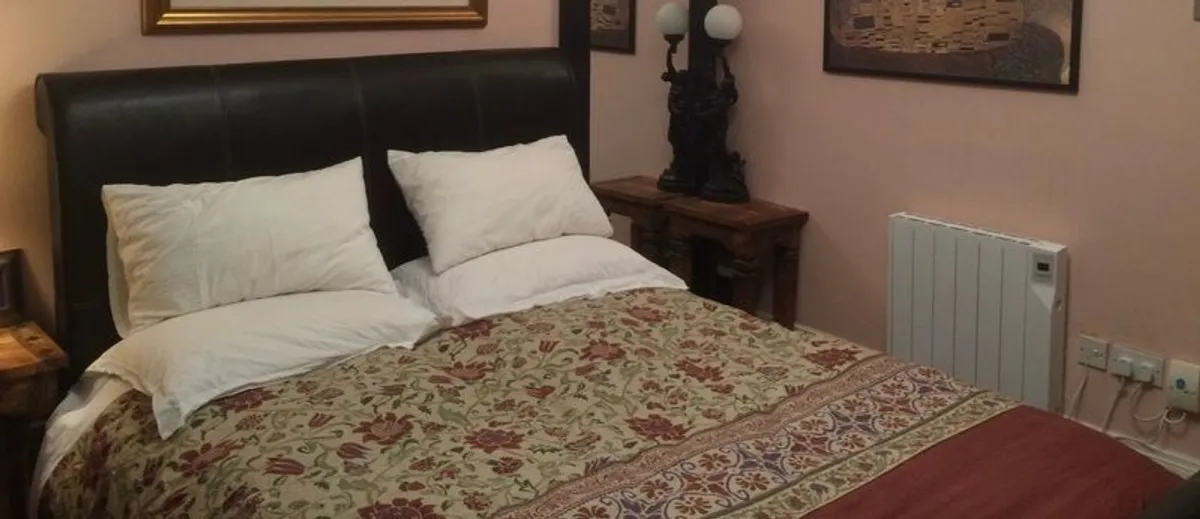 Bed - Image 2