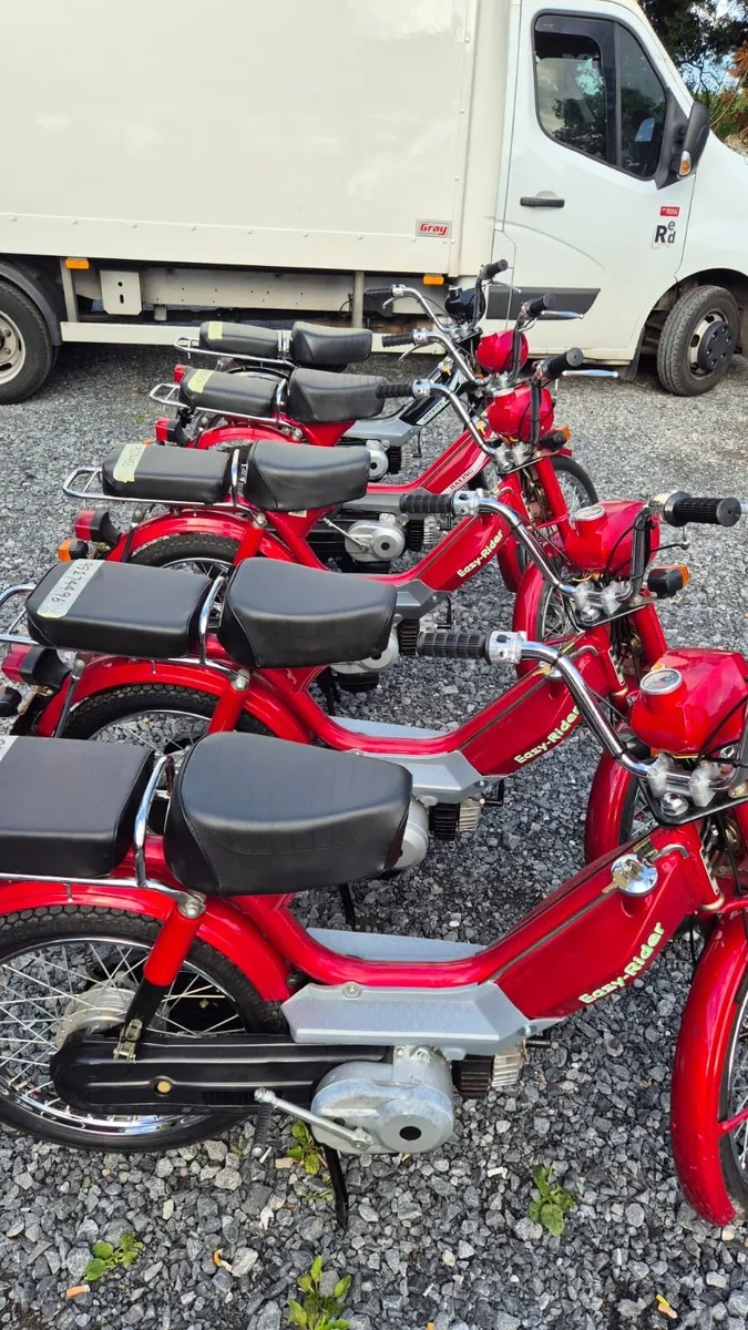⭐️⭐️VINTAGE MOPEDS⭐️⭐️ - Image 3