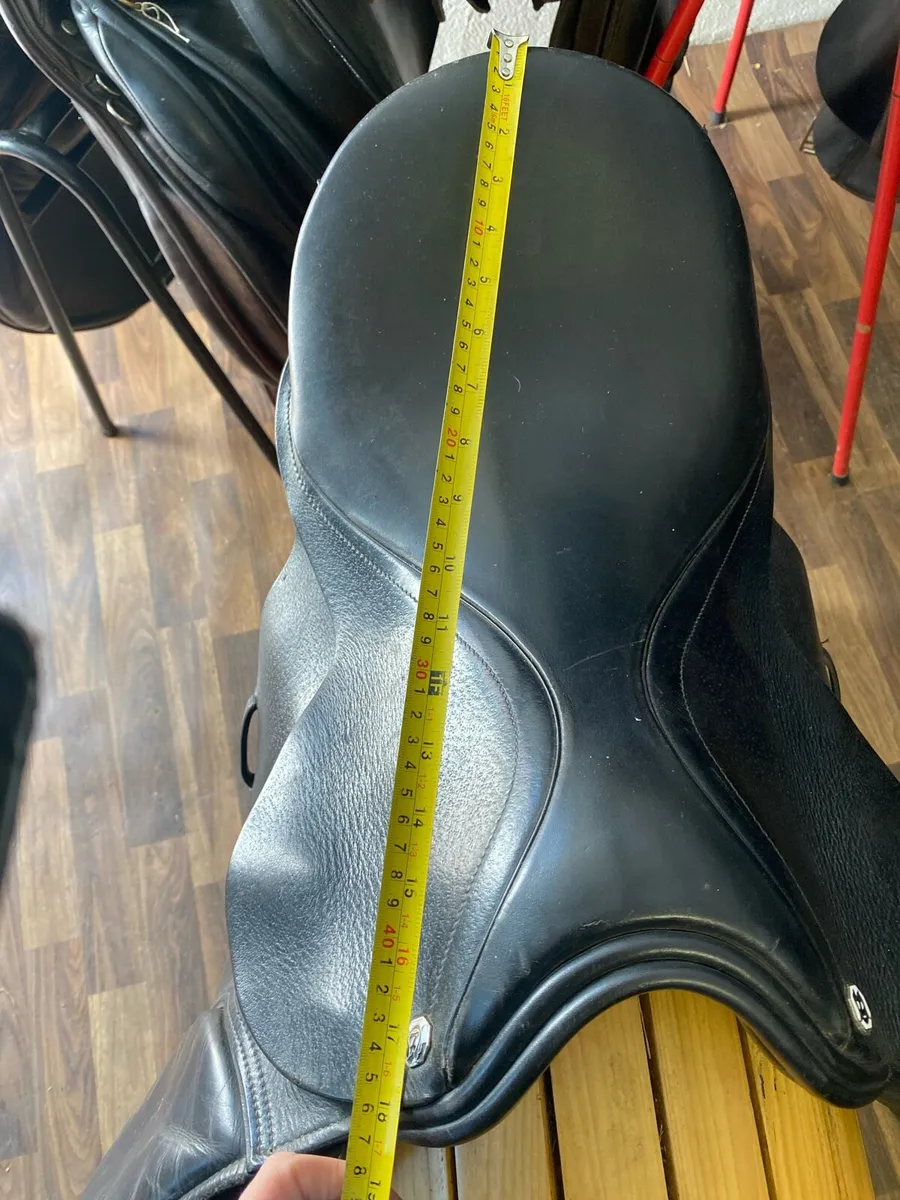 Cliff barnsby 17” Leather saddle - Image 3