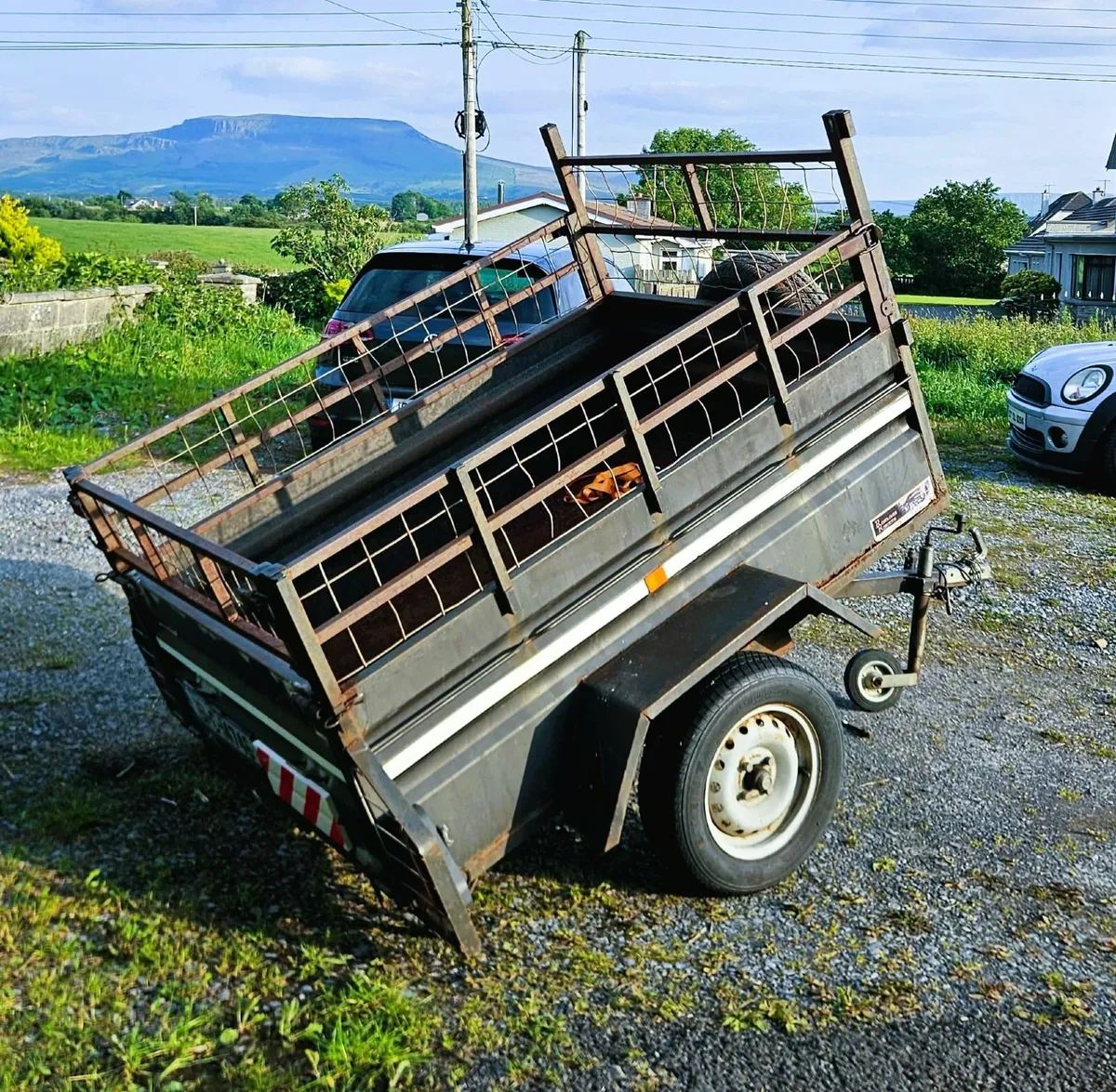 UNIQUE "FACTORY BUILT" 6X4 TIPPING TRAILER - Image 2