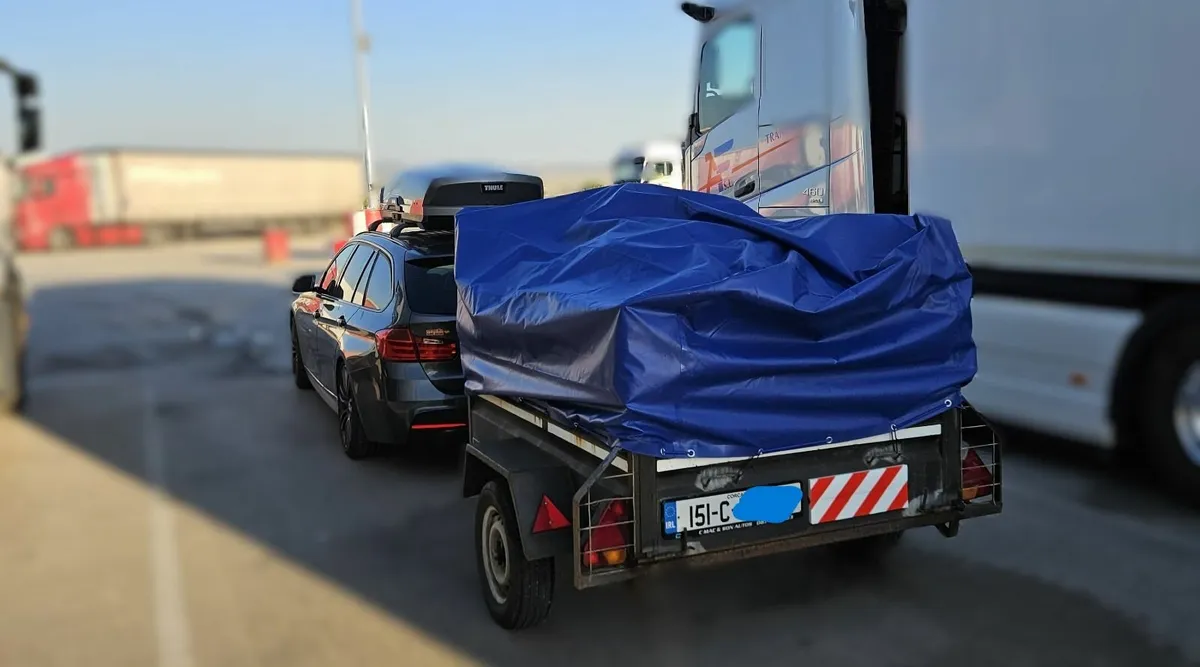 UNIQUE "FACTORY BUILT" 6X4 TIPPING TRAILER - Image 1