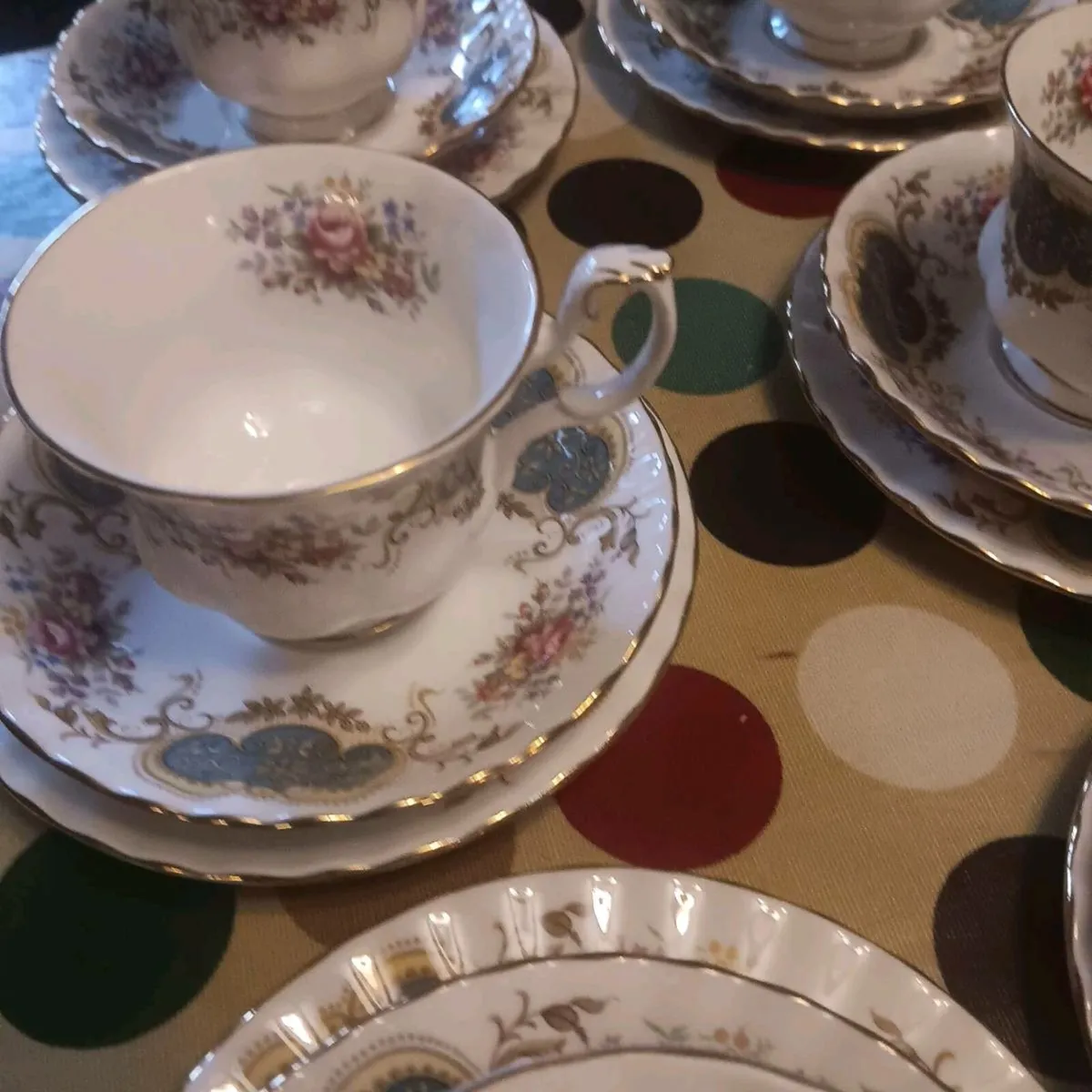 Royal Albert - Image 2