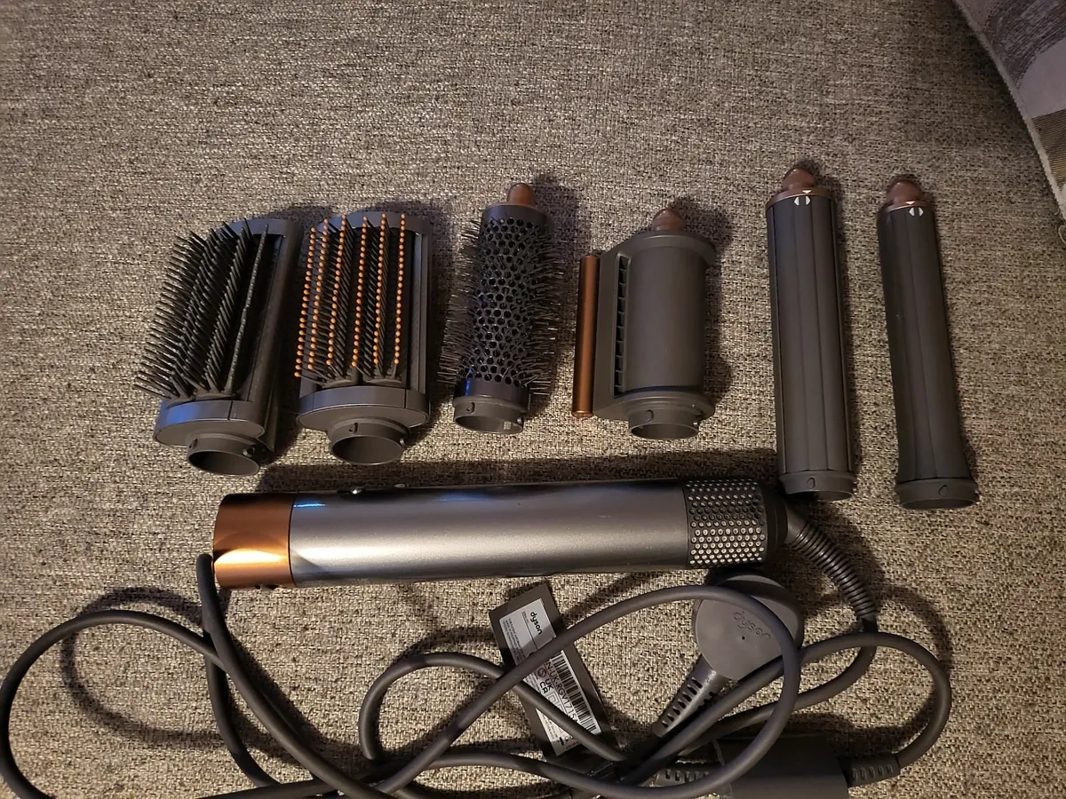 Dyson Airwrap - Image 1