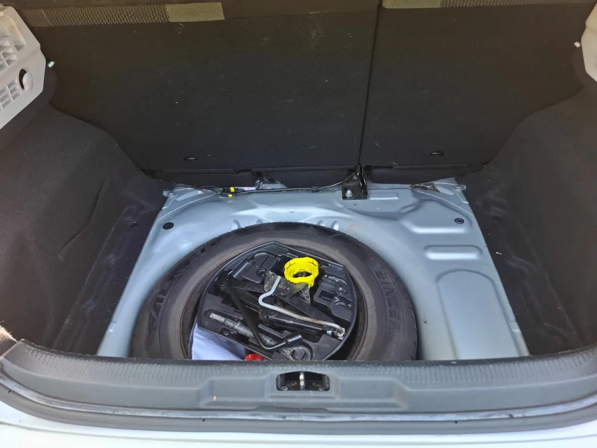 Peugeot 207 2012 - Image 4