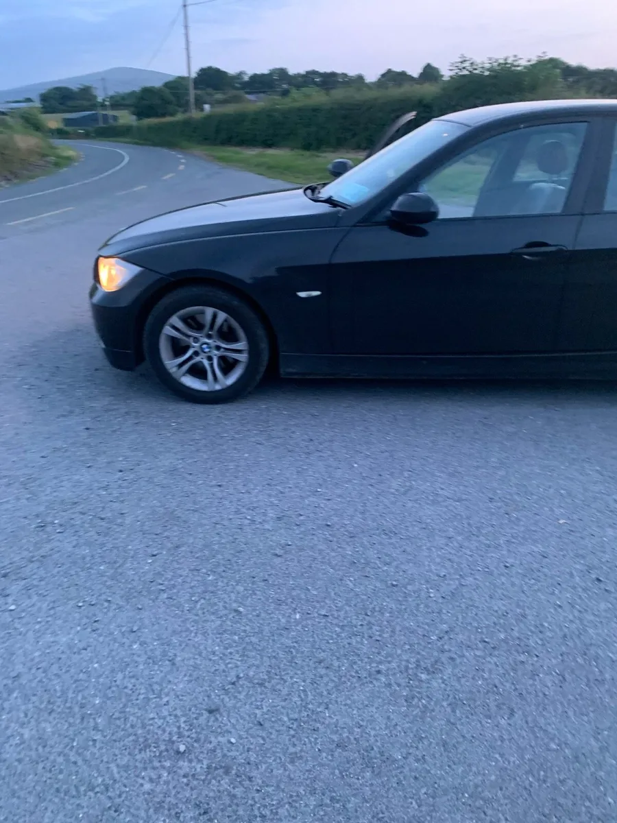 BMW 320 - Image 4