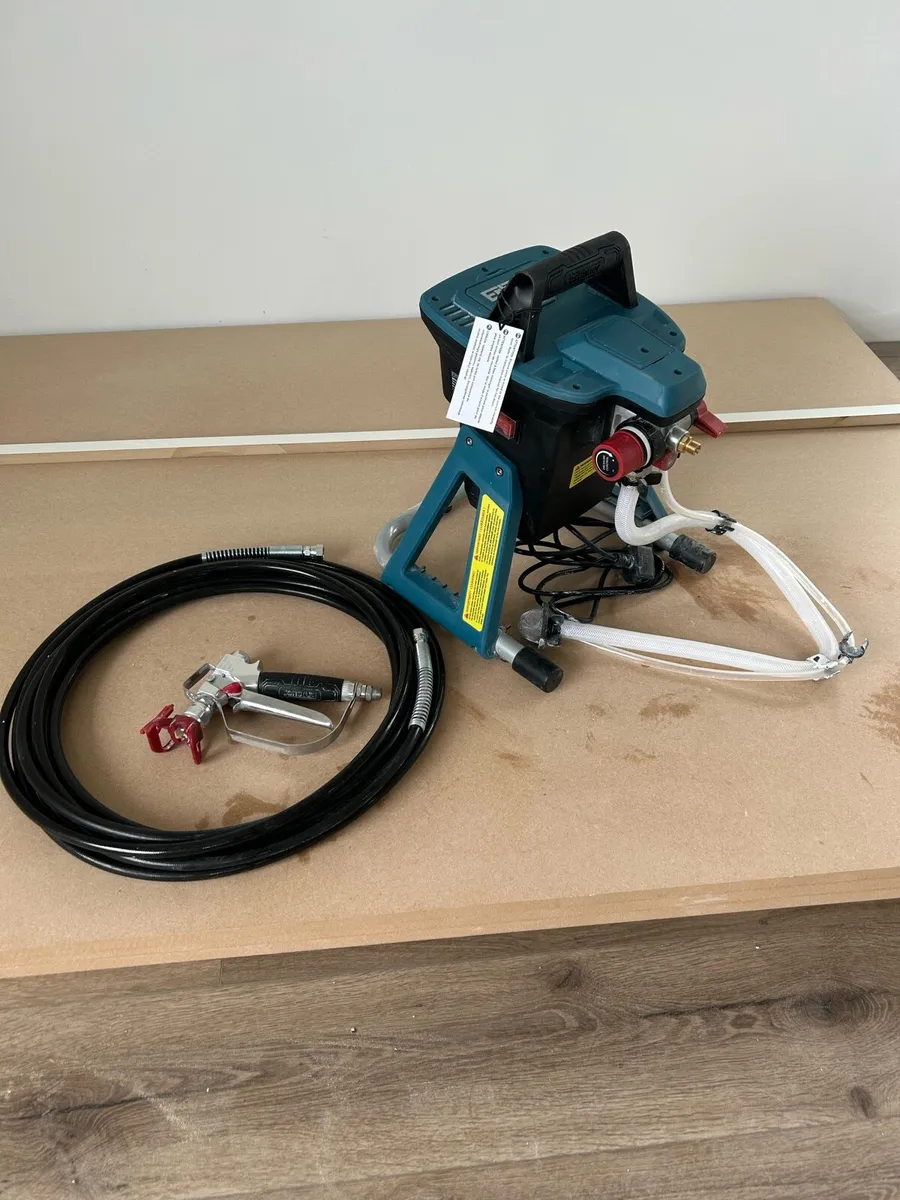 Airless paint sprayer - Image 1