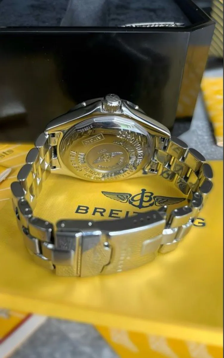 Breitling Superocean - Steel and Leather straps - Image 2