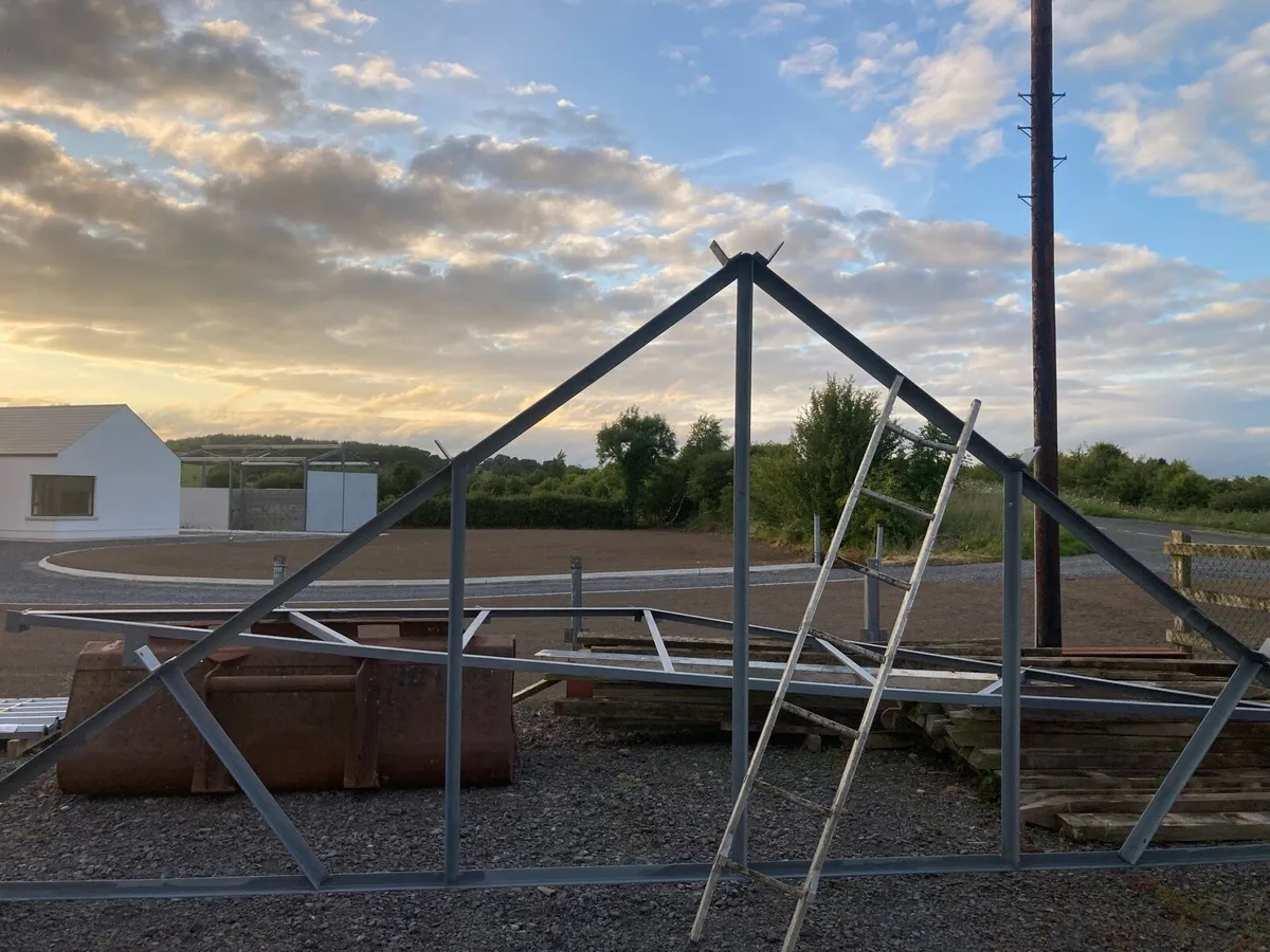 2 No. Trusses - Image 3