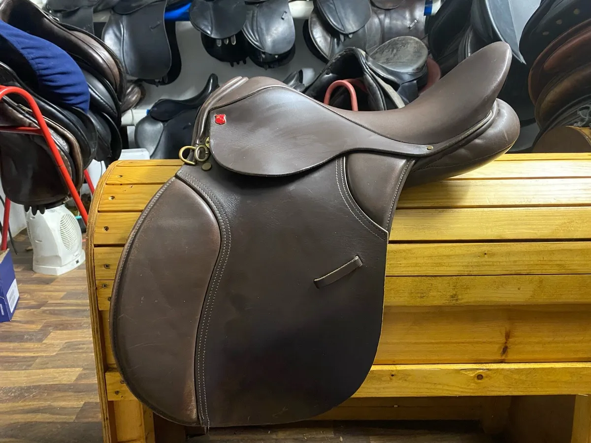 16.5 M&J brown Leather saddle - Image 1