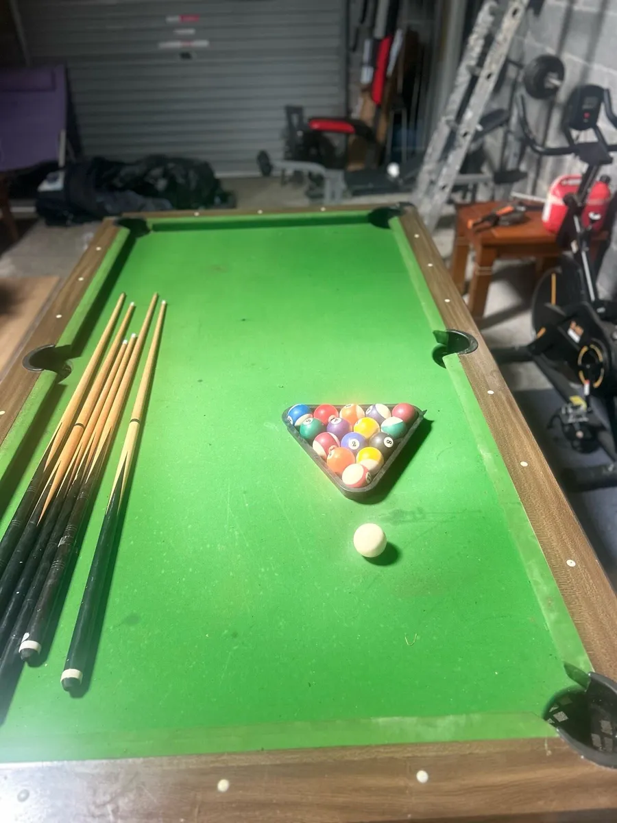 Pool table - Image 2