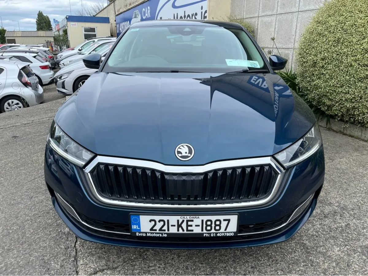Skoda Octavia Style 2.0 TDI Diesel //high Spec//r - Image 2