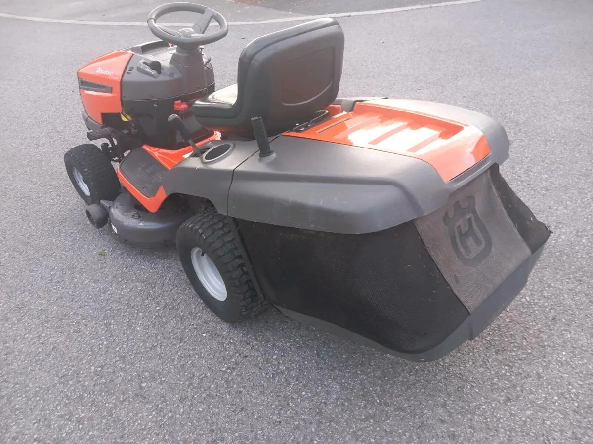 Ride on lawnmower - Image 4