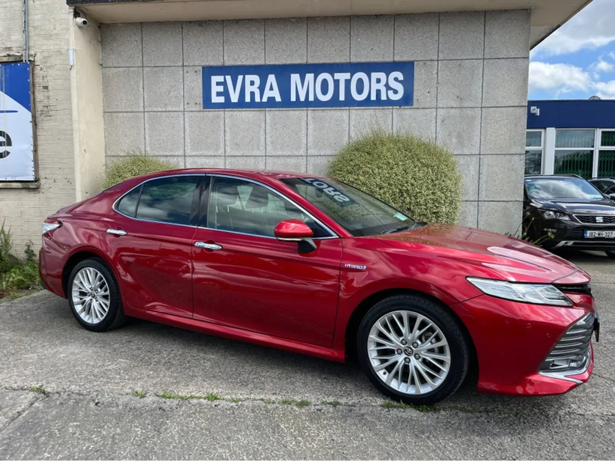 Toyota Camry G Hybrid Automatic 2.5 Petrol //mass - Image 3