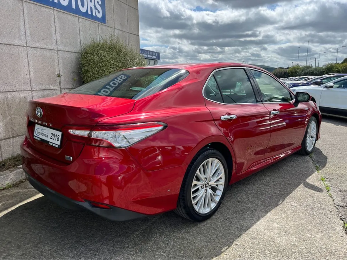 Toyota Camry G Hybrid Automatic 2.5 Petrol //mass - Image 4