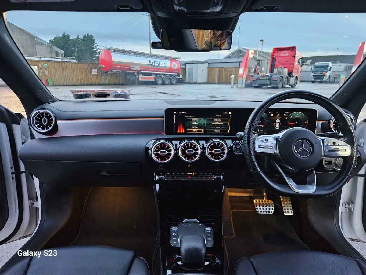Mercedes Benz CLA CLASS 220d AMG - Image 2